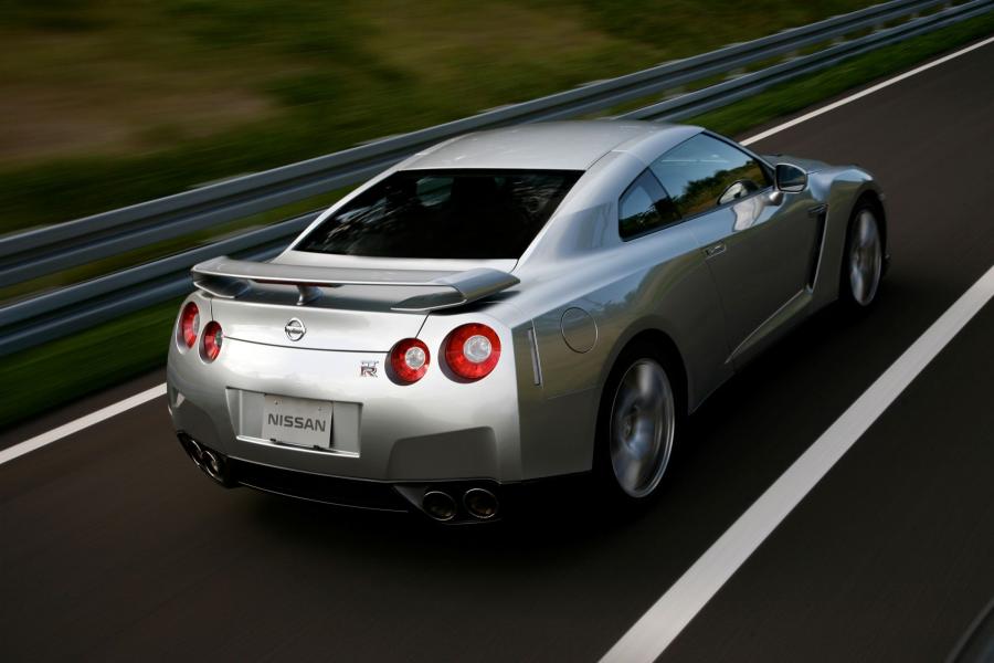  Nissan GT-R 2007 года  (фото 384 из 480)